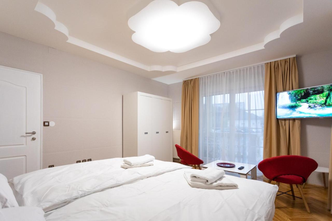 Apartments And Rooms Rubina Lubiana Esterno foto