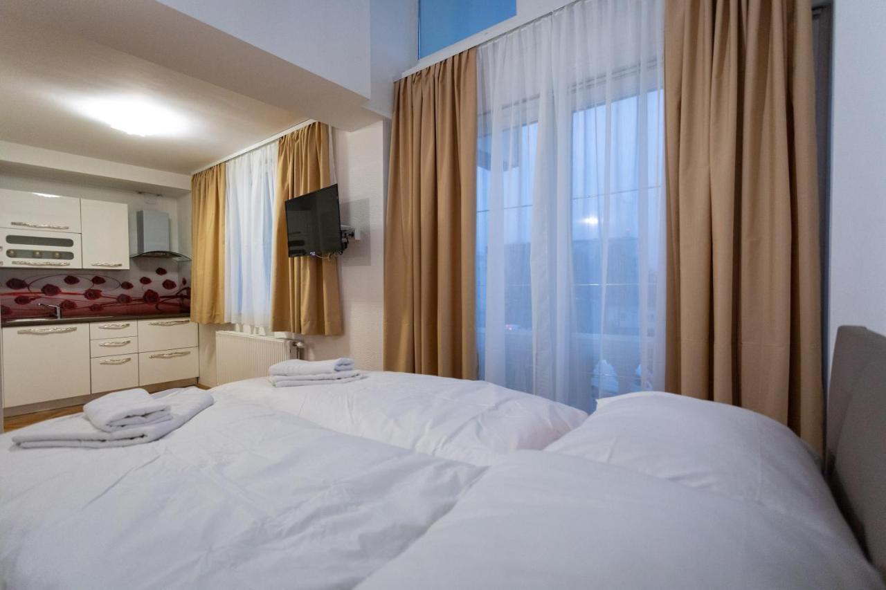 Apartments And Rooms Rubina Lubiana Esterno foto